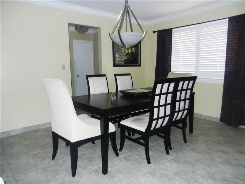 9611 Southwest 59th Terrace Miami, FL 33173 - Photo 3 of 12