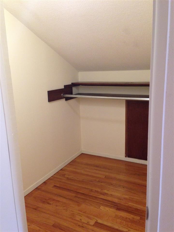 67 East Yates Road Memphis, TN 38120 - Photo 18 of 25 Walk-in Closet for Bedroom 5 Upstairs.