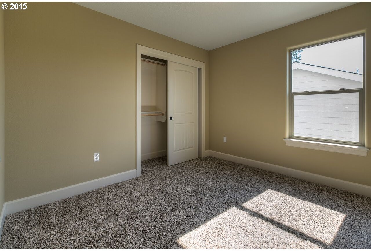 1168 Taurus Loop Northeast Keizer, OR 97303 - Photo 15 of 19 Gallery Image 15