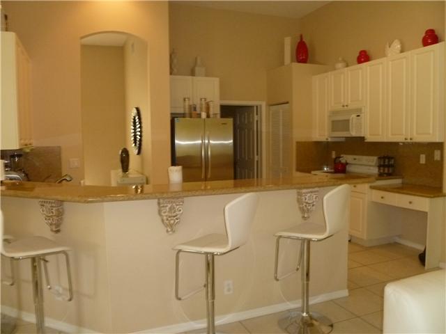 22129 Braddock Place Boca Raton, FL 33428 - Photo 7 of 10