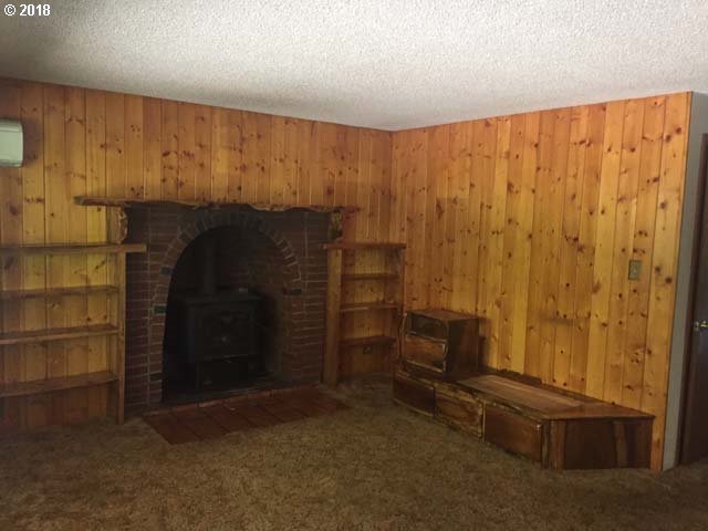 83150 Clear Lake Road Florence, OR 97439 - Photo 4 of 29