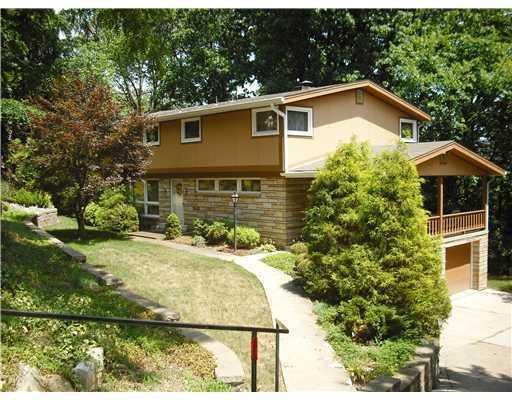 236 Byron Road Pittsburgh, PA 15237 - Photo 1 of 16 Gallery Image 1