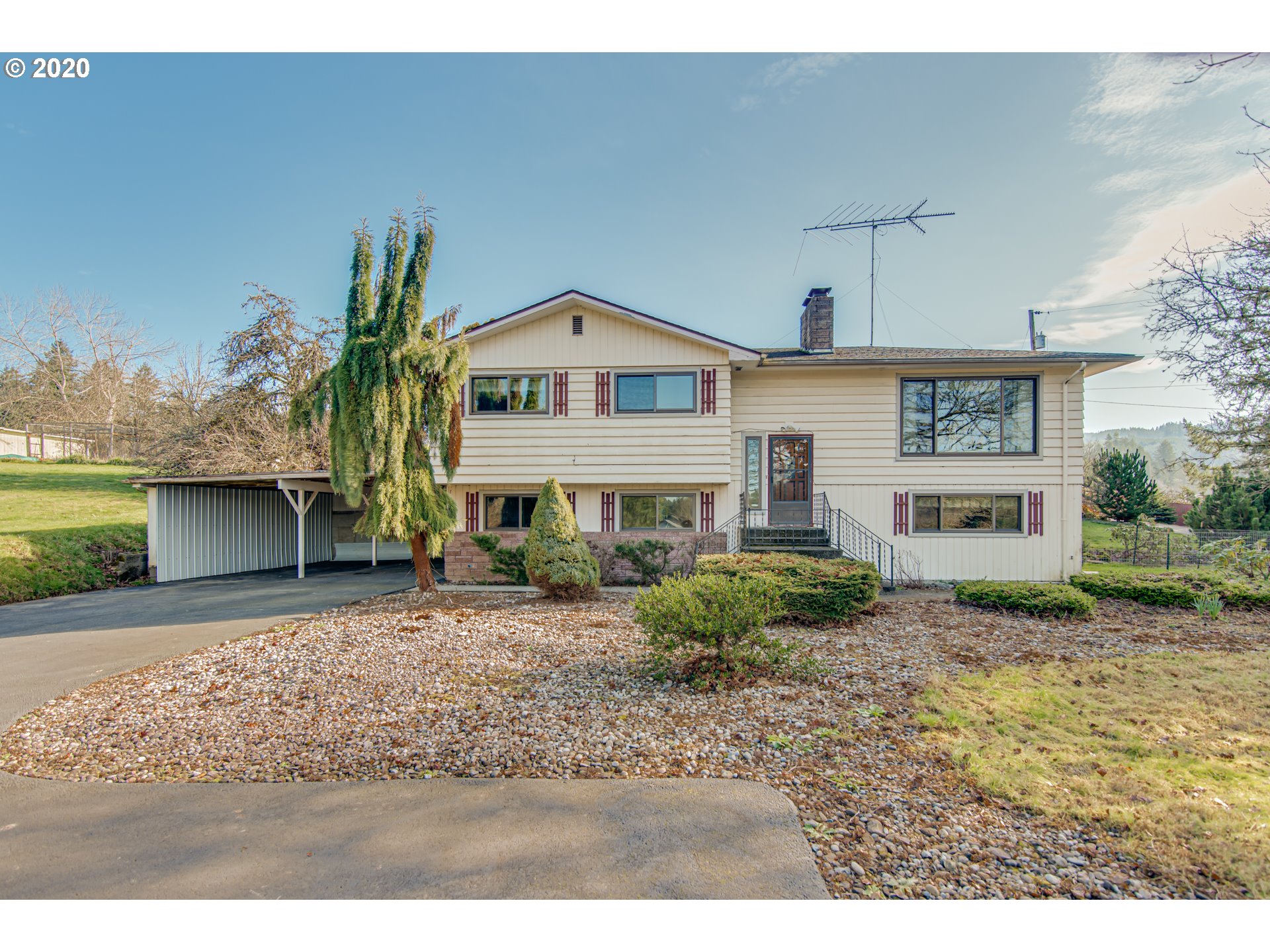 214 Fishpond Road Kelso, WA 98626 - Photo 1 of 32 Gallery Image 1