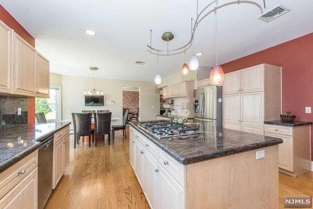 101 Haddenfield Road Clifton, NJ 07013 - Photo 7 of 25