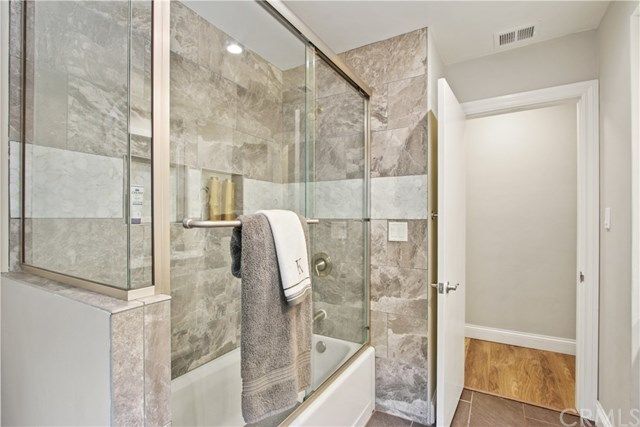 $645,000 | 420 East Roosevelt Road, Long Beach, CA 90807