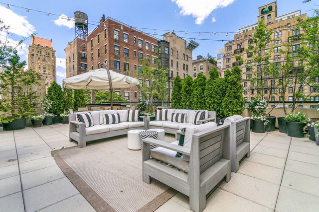 35 E 63rd St, Manhattan, NY 10065 - Photo 2 of 3