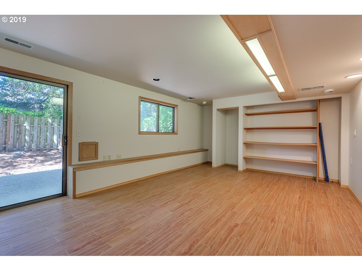 6205 Southwest Wilson Avenue Beaverton, OR 97008 - Photo 13 of 14