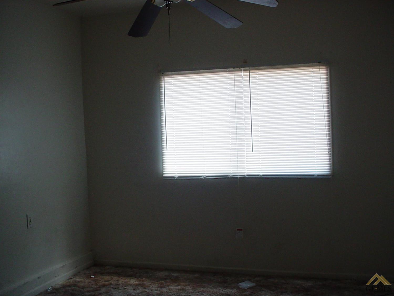 805 Fairfax Road Bakersfield, CA 93306 - Photo 7 of 13 Gallery Image 7