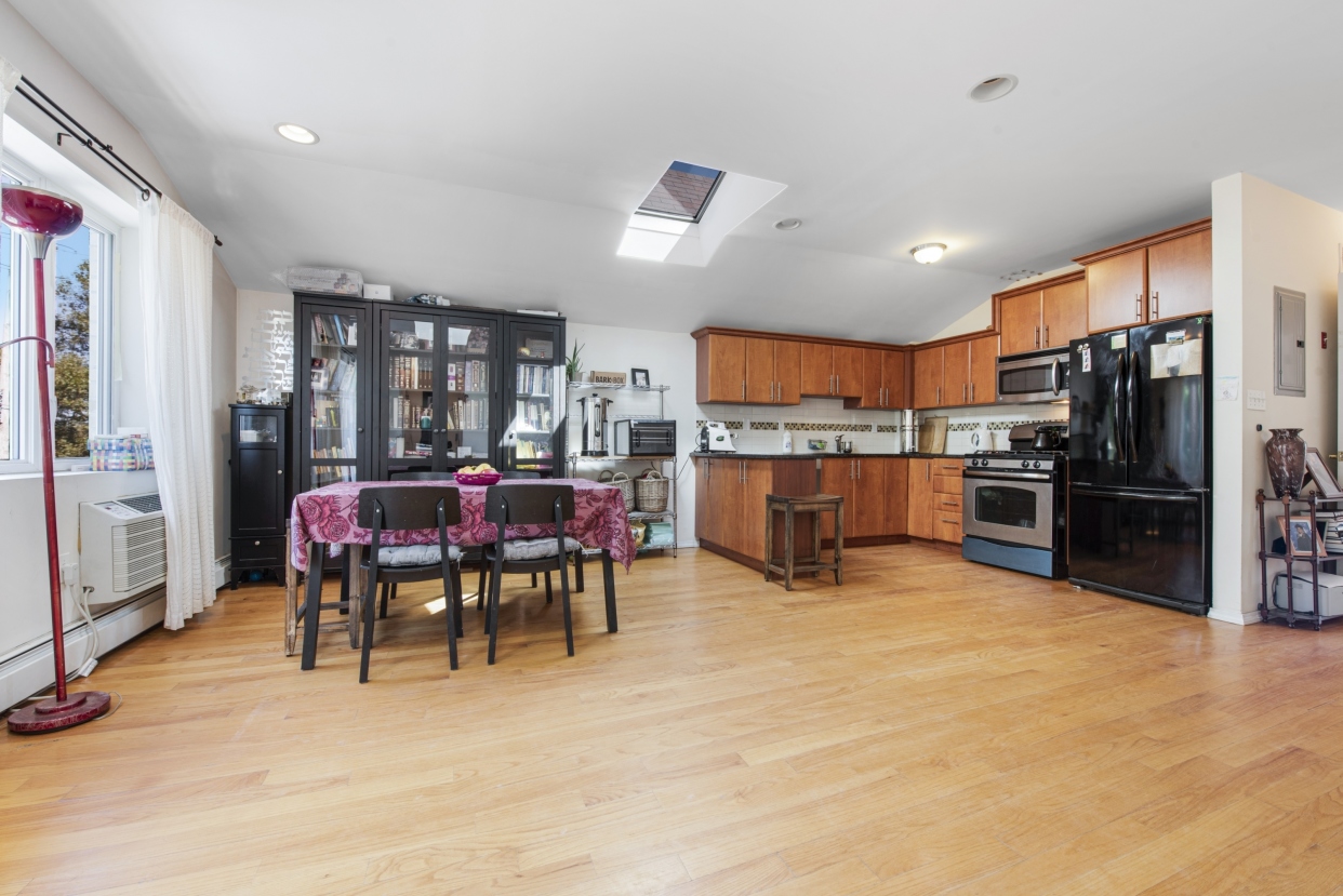 3190 Ave V, Unit B Brooklyn, NY 11229 - Photo 3 of 15