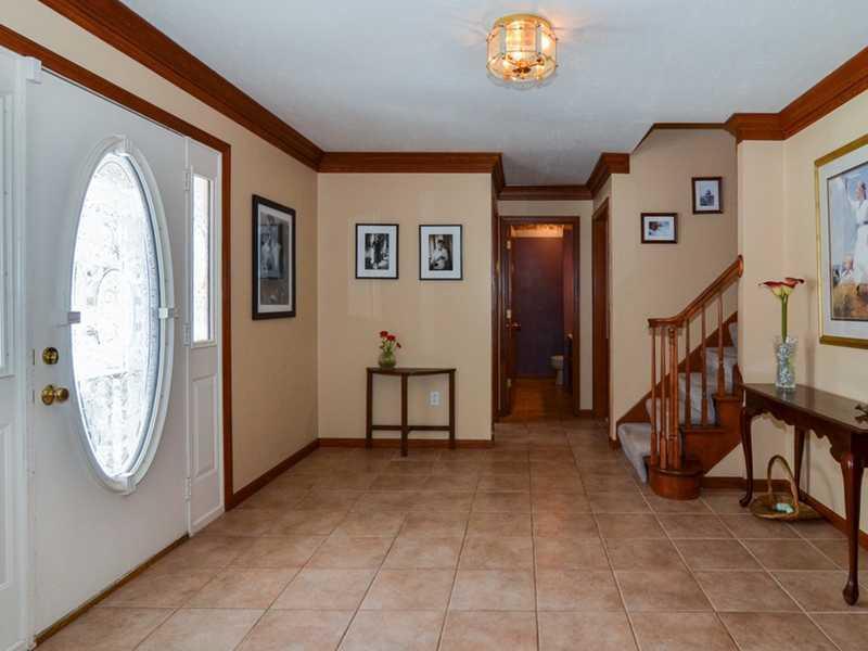 490 Pinkerton Road Wexford, PA 15090 - Photo 2 of 24 Gallery Image 2