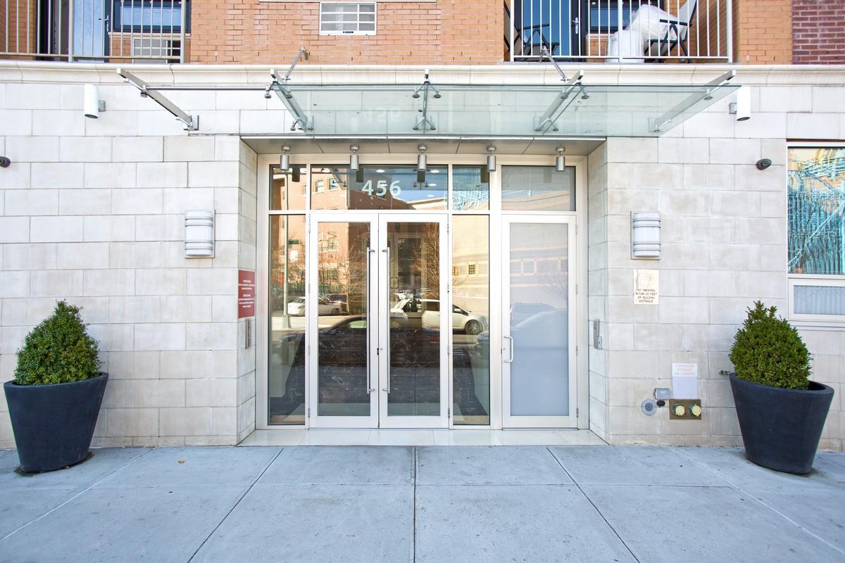 Edgecombe Parc 456 W 167th St, Manhattan, NY 10032 - Photo 3 of 6