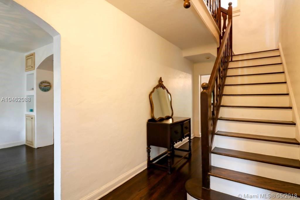 5565 La Gorce Drive Miami Beach, FL 33140 - Photo 3 of 30