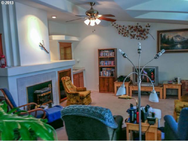 19001 Pumice Butte Road Bend, OR 97702 - Photo 3 of 12