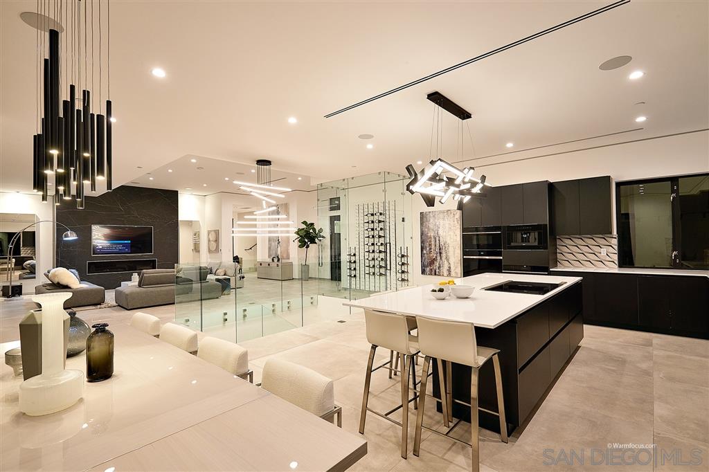 6708 Muirlands Drive La Jolla, CA 92037 - Photo 9 of 25