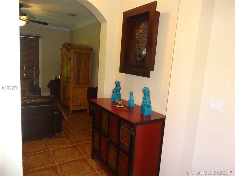 12841 Southwest 200th Terrace Miami, FL 33177 - Photo 8 of 9