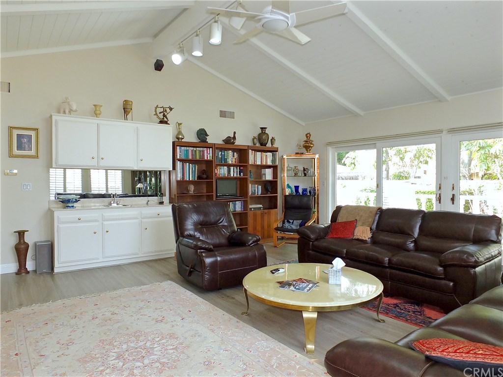 831 Hillside Drive Long Beach, CA 90815 - Photo 26 of 51