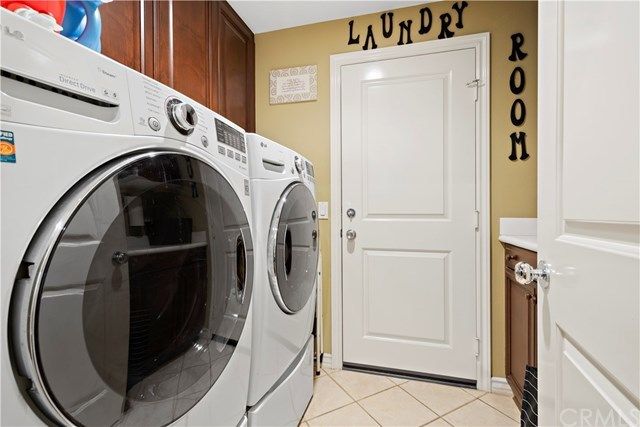 $1,000,000 | 8 St Giles Court, Ladera Ranch, CA 92694