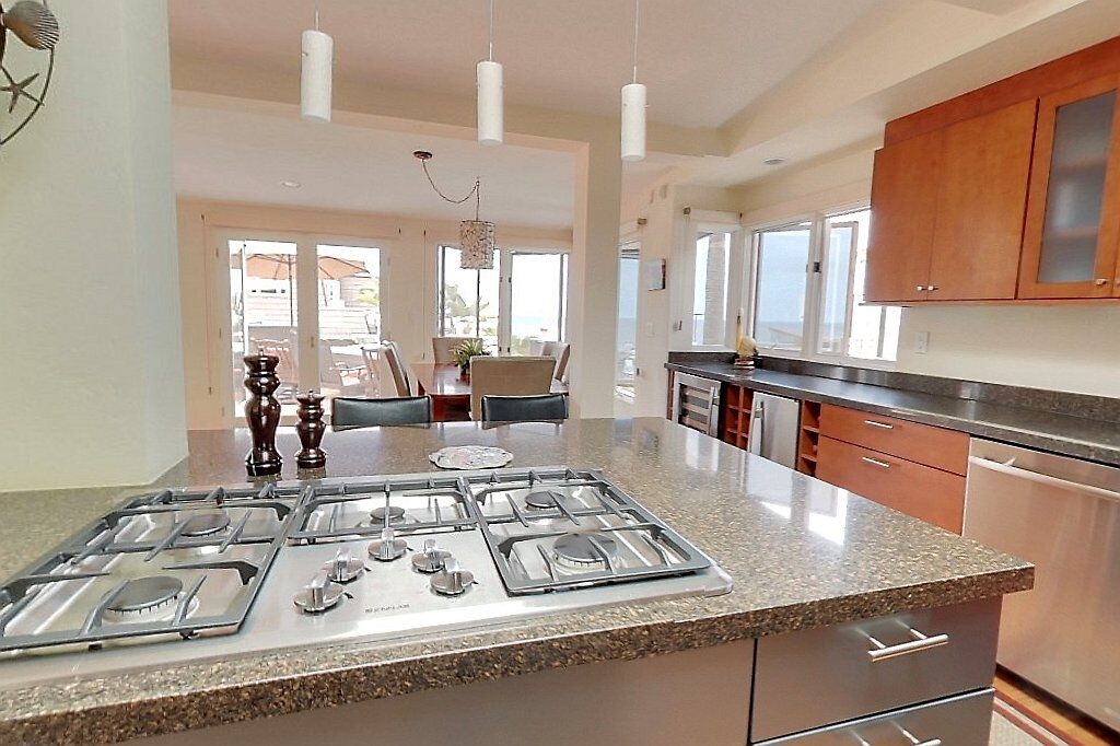8585 El Paseo Grande La Jolla, CA 92037 - Photo 6 of 25