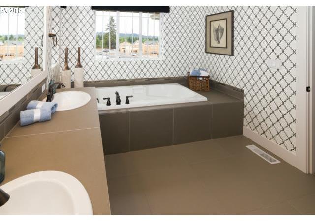 14319 Southwest Rancher Lane, Unit L28 Beaverton, OR 97008 - Photo 7 of 11 Gallery Image 7