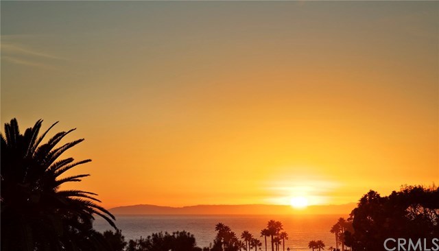 738 Cliff Drive Laguna Beach, CA 92651 - Photo 2 of 40