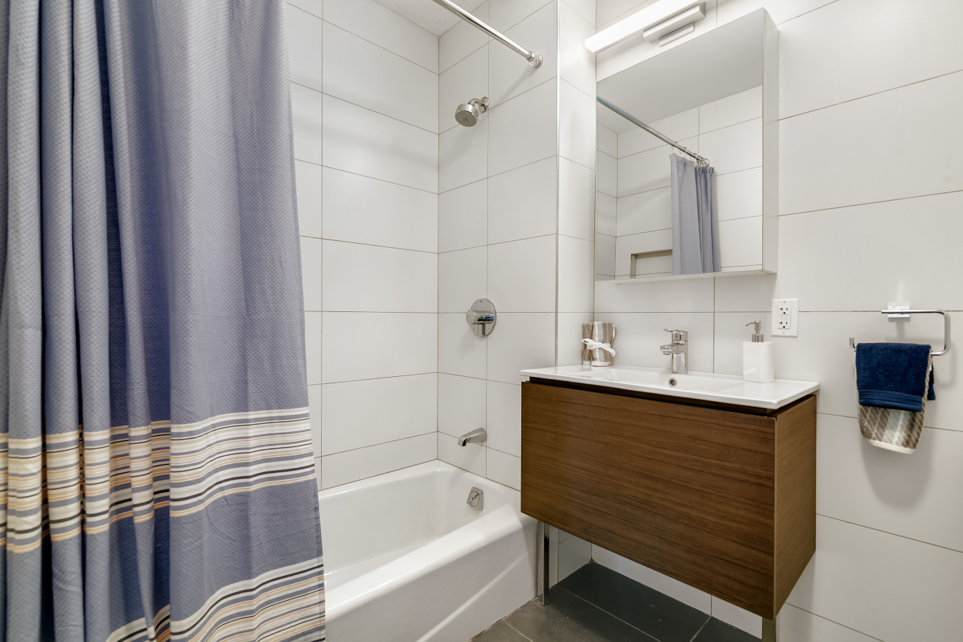 Vernon Tower 31-43 Vernon Blvd, Queens, NY 11106 - Photo 4 of 7