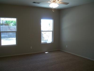11517 Reagan Road Bakersfield, CA 93312 - Photo 9 of 20 Gallery Image 9