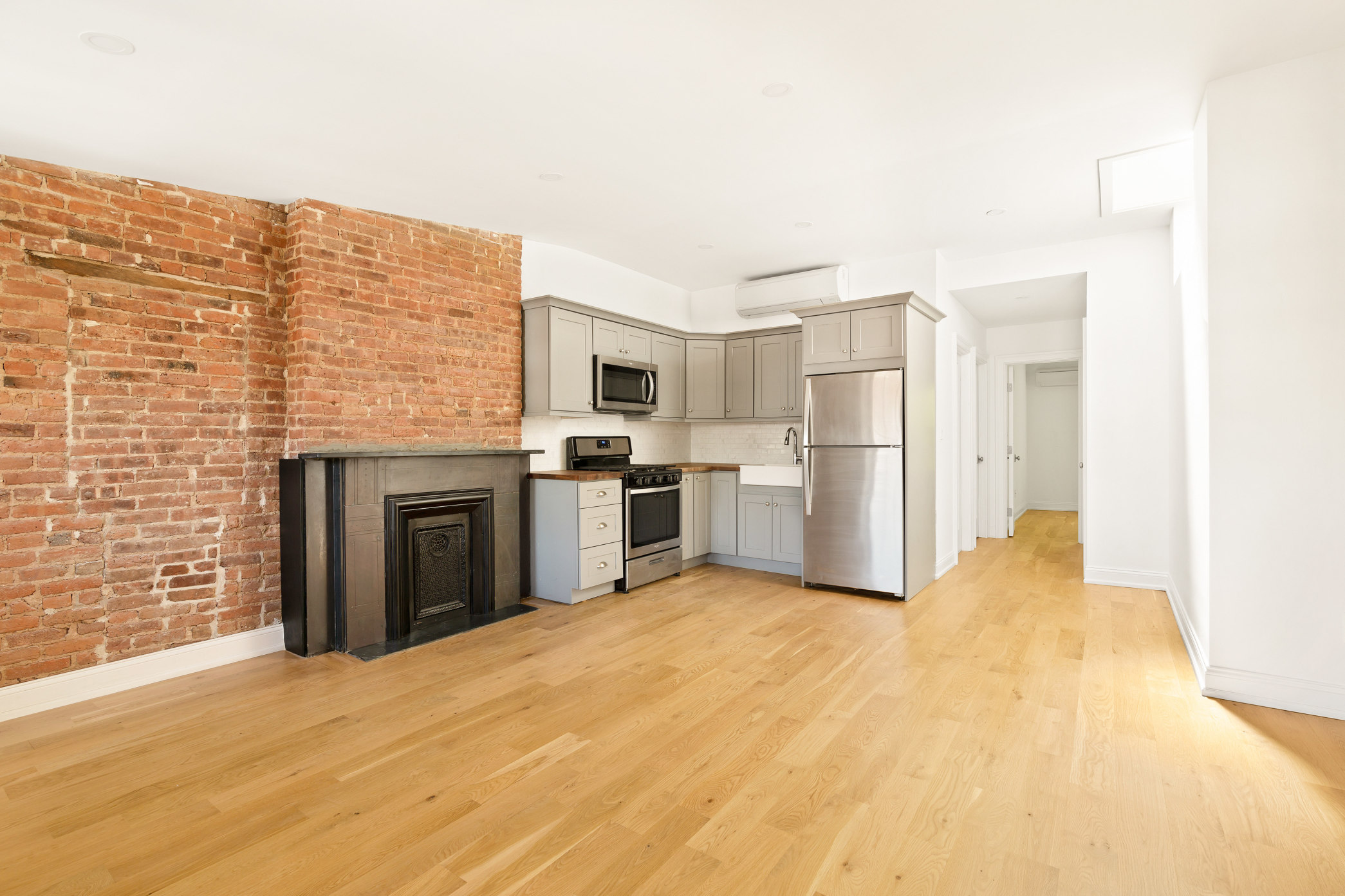 894 Greene Avenue, Unit 3 Brooklyn, NY 11221 - Photo 2 of 7