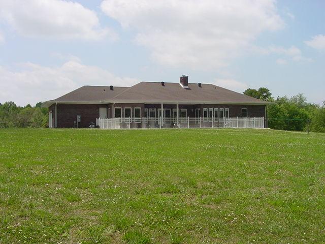 2660 Williams Road Lafayette, TN 37083 - Photo 4 of 25 Gallery Image 4
