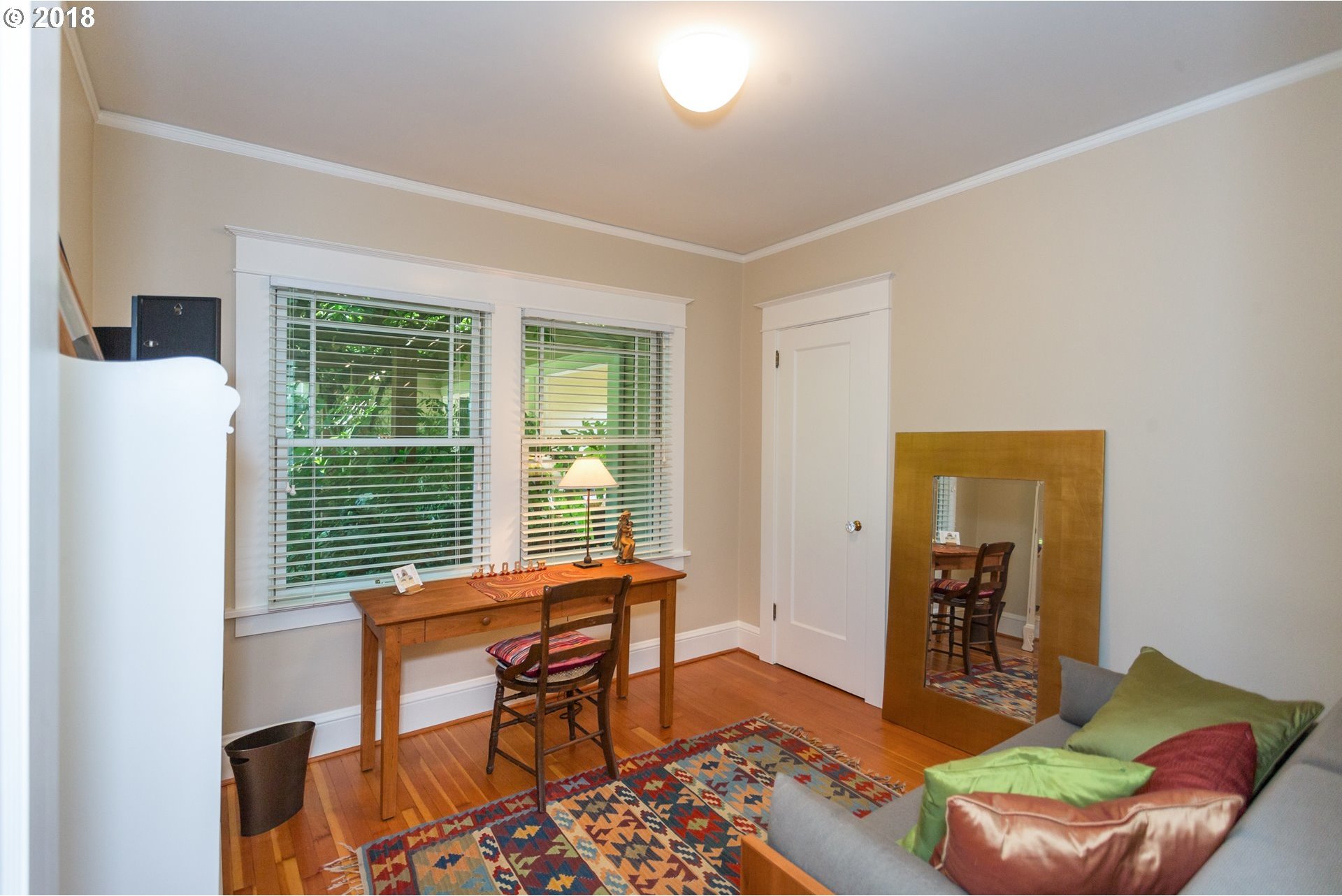 127 Southwest Hamilton Street Portland, OR 97239 - Photo 9 of 25 Gallery Image 9