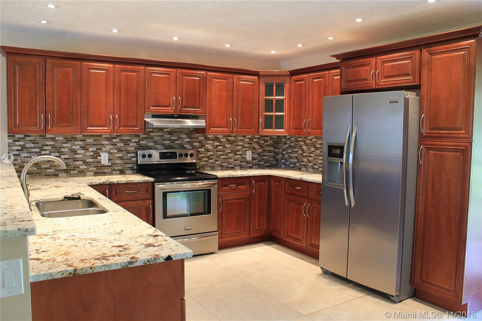 5310 Southwest 188th Avenue Southwest Ranches, FL 33332 - Photo 3 of 16 Gallery Image 3