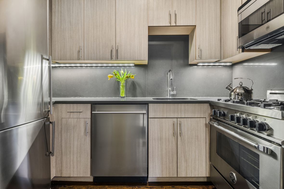 264 Water Street, Unit 6C Manhattan, NY 10038 - Photo 8 of 13