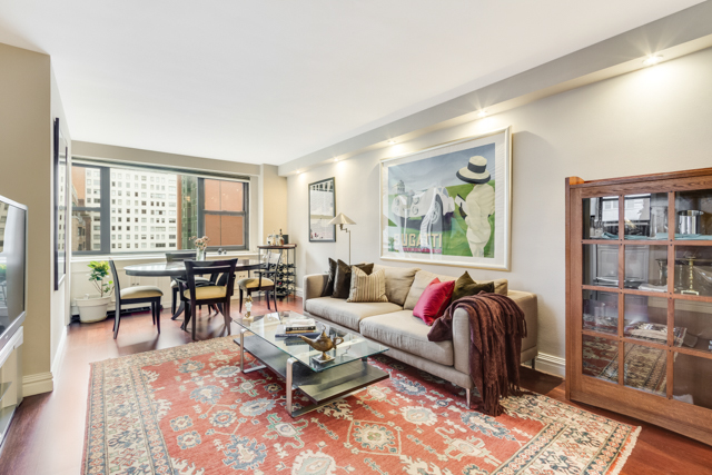 233 East 69th Street, Unit 11H Manhattan, NY 10021 - Photo 2 of 9