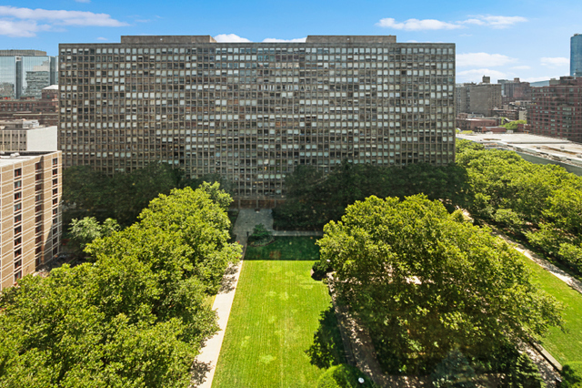 Kips Bay Towers 330 E 33rd St, Manhattan, NY 10016 - Photo 3 of 4