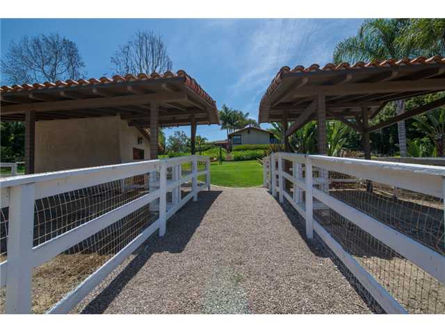 5802 Lago Lindo Rancho Santa Fe, CA 92067 - Photo 17 of 25 Gallery Image 17