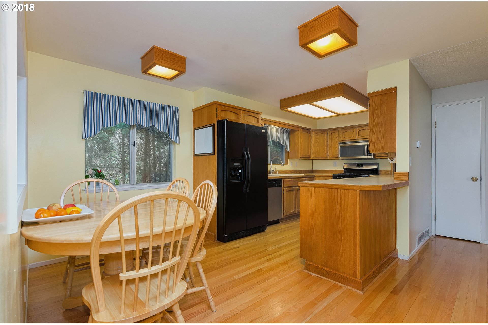 12805 Southwest Beef Bend Road Tigard, OR 97224 - Photo 8 of 31 Gallery Image 8