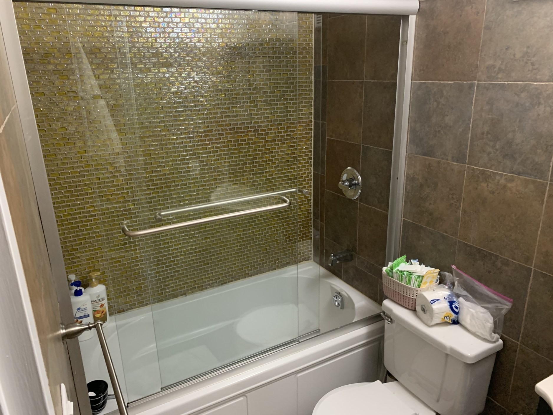 25-40 Shore Boulevard, Unit 6R Queens, NY 11102 - Photo 18 of 25