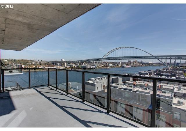 1830 Northwest Riverscape Street, Unit 802 Portland, OR 97209 - Photo 3 of 16 Gallery Image 3