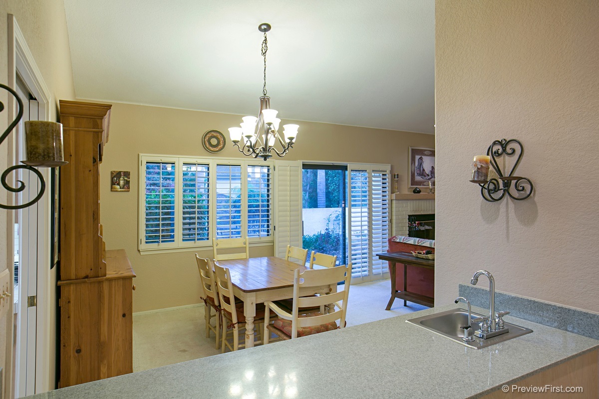 2282 Derrick Way Escondido, CA 92029 - Photo 10 of 25