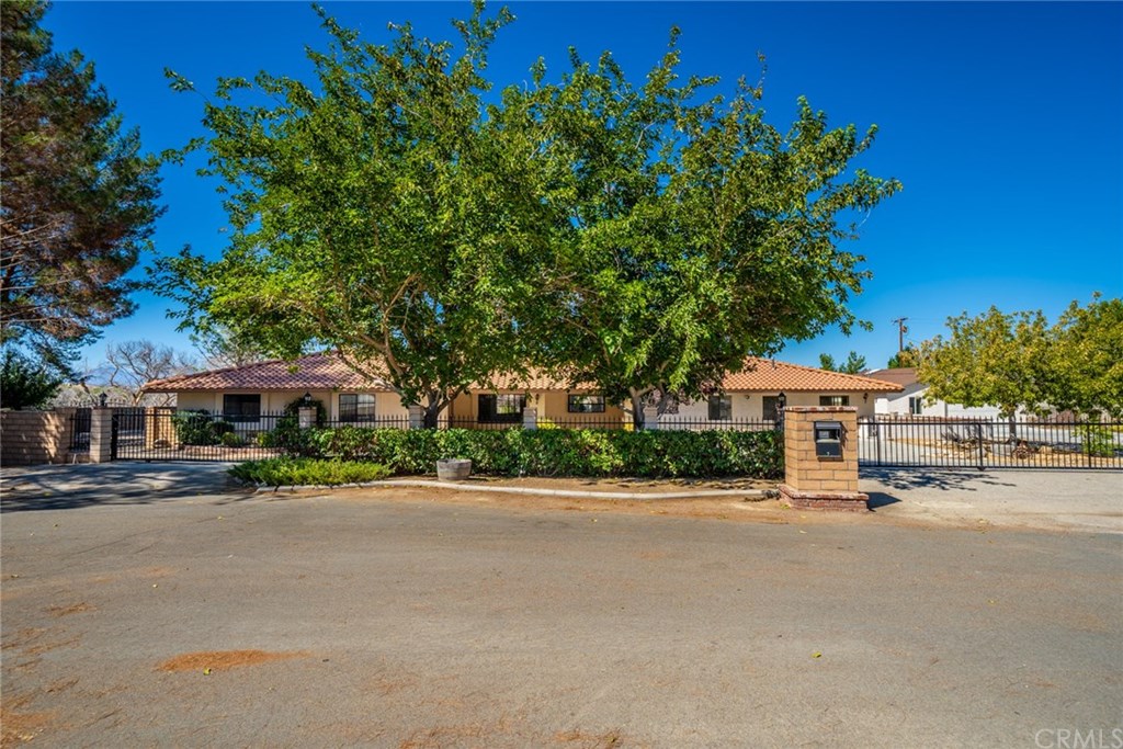 14662 Riverside Road Apple Valley, CA 92307 - Photo 1 of 1