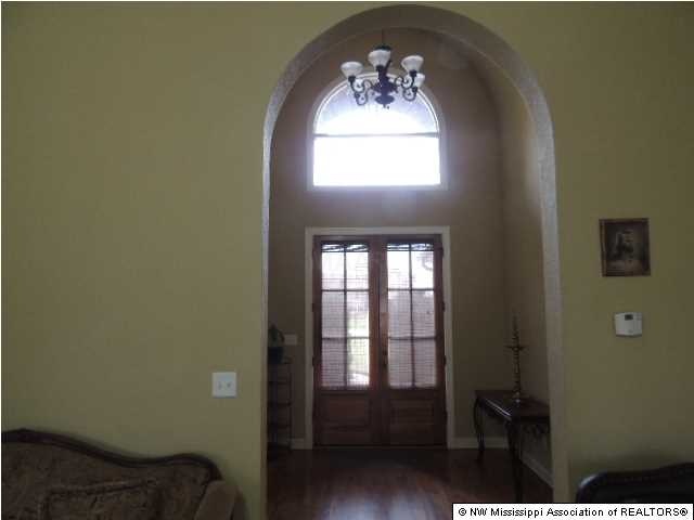 4763 Coleman Road Olive Branch, MS 38654 - Photo 6 of 16 FOYER