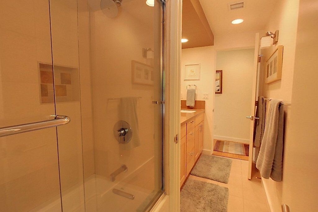 8585 El Paseo Grande La Jolla, CA 92037 - Photo 19 of 25