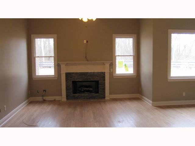 25 Riversedge Cove North Arlington, TN 38002 - Photo 3 of 9 Huge Hearthroom