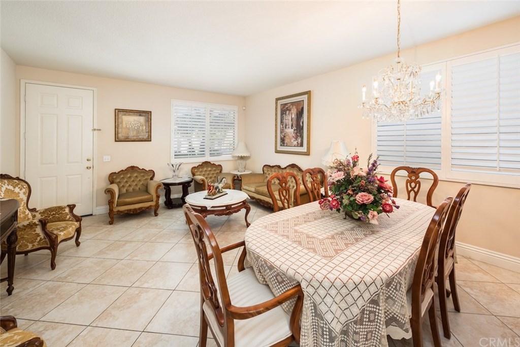 43 Declaration Place Irvine, CA 92602 - Photo 7 of 22