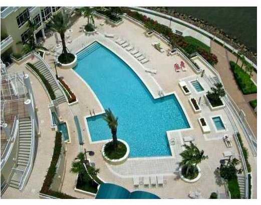 808 Brickell Key Drive, Unit 404 Miami, FL 33131 - Photo 9 of 10