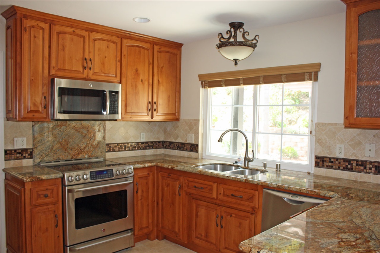 339 Mainsail Road Oceanside, CA 92054 - Photo 3 of 25 Gallery Image 3