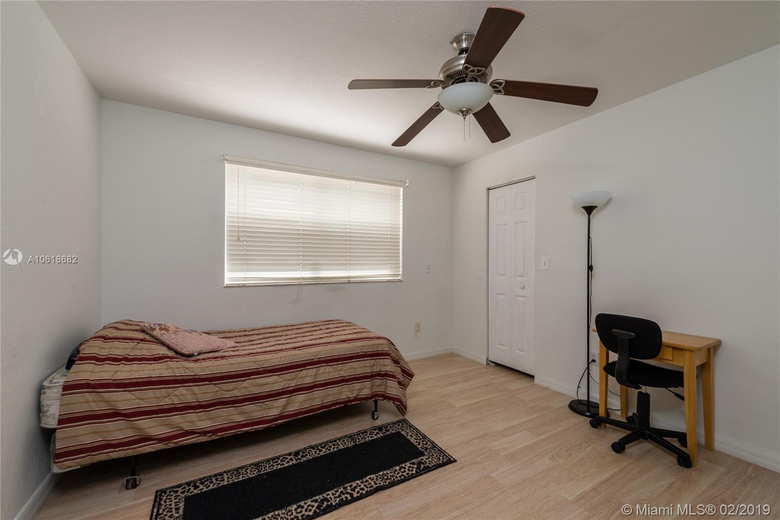 9352 Southwest 155th Avenue Miami, FL 33196 - Photo 7 of 12