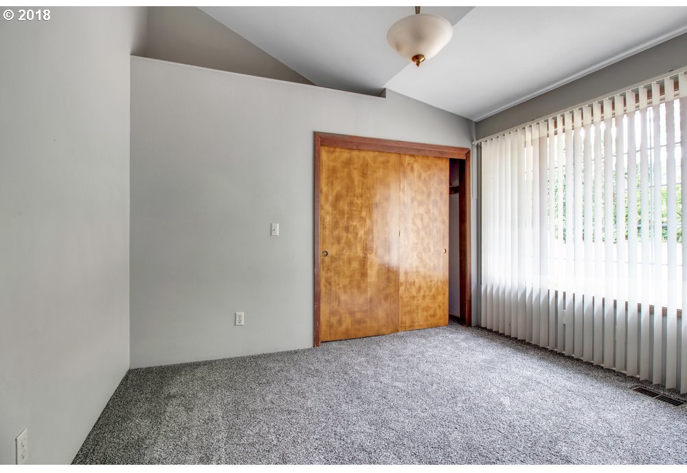 20205 Northwest Morgan Road Portland, OR 97231 - Photo 18 of 26