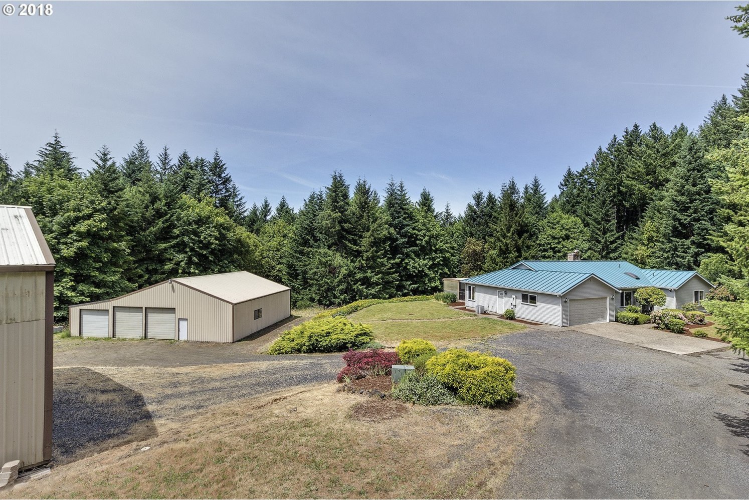 19255 Southwest Neugebauer Road Hillsboro, OR 97123 - Photo 5 of 31 Gallery Image 5