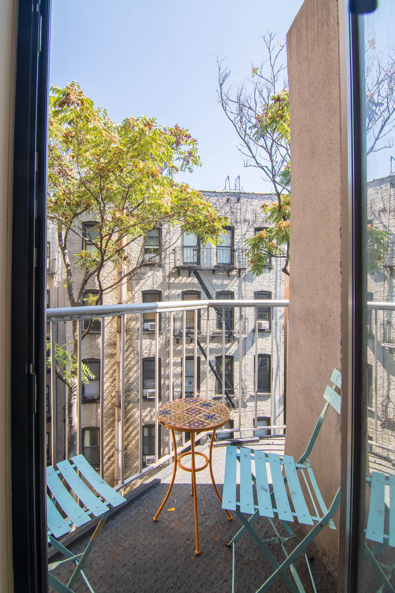 215 East 81st Street, Unit 6C Manhattan, NY 10028 - Photo 7 of 9