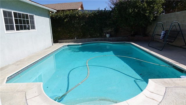 2232 Hawk Street Simi Valley, CA 93065 - Photo 9 of 33